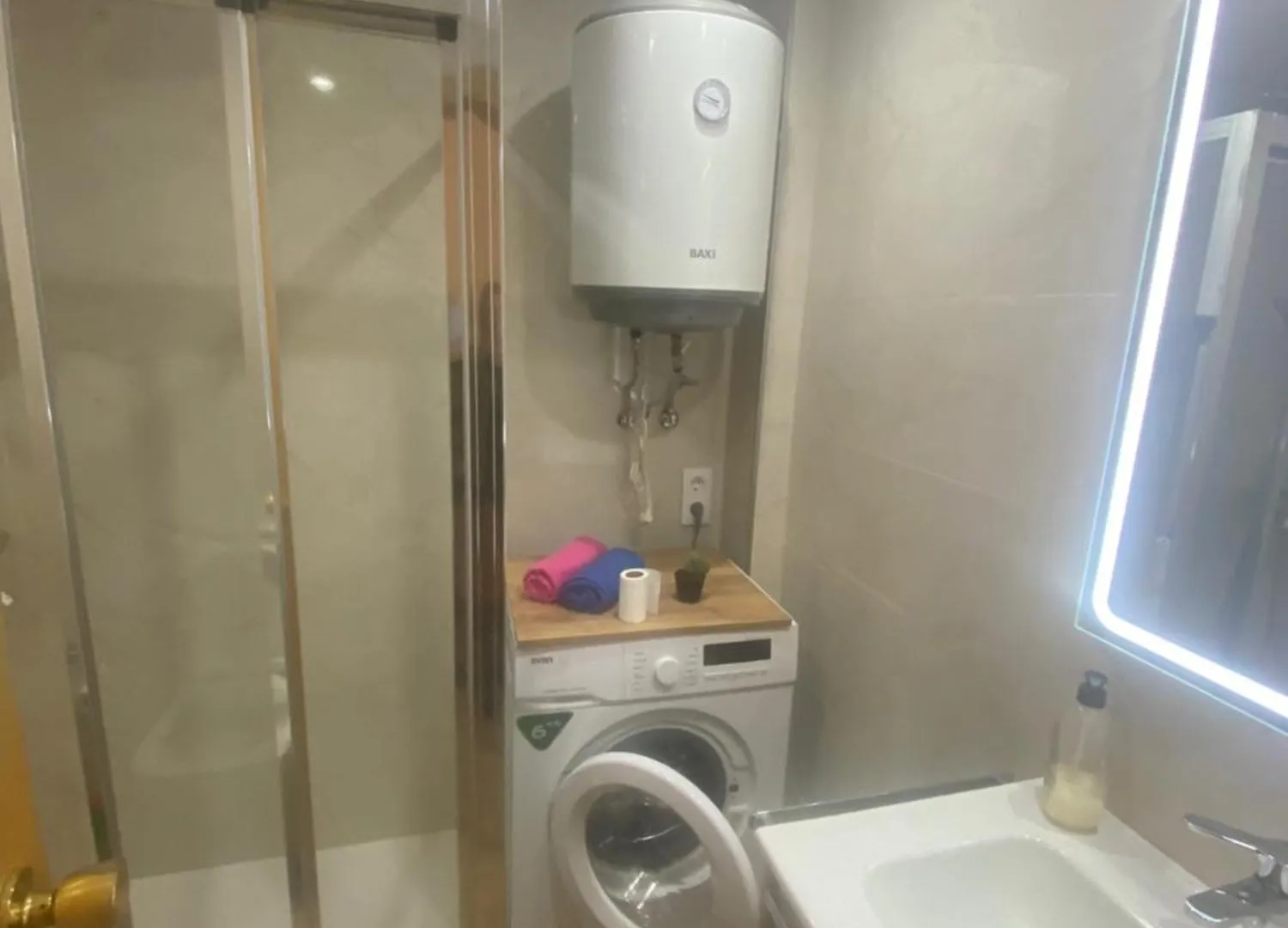 Appartement Miami 5-10 艾姆布里亚布拉瓦 0*,